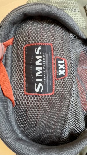 SIMMS Guide Vest Hex Camo